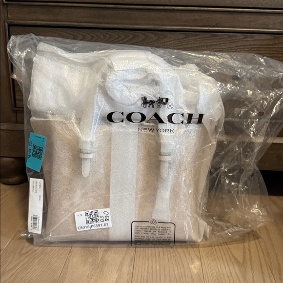 COACH Mollie Tote Bag 25 In Signature Canvas - Picture 7 of 9